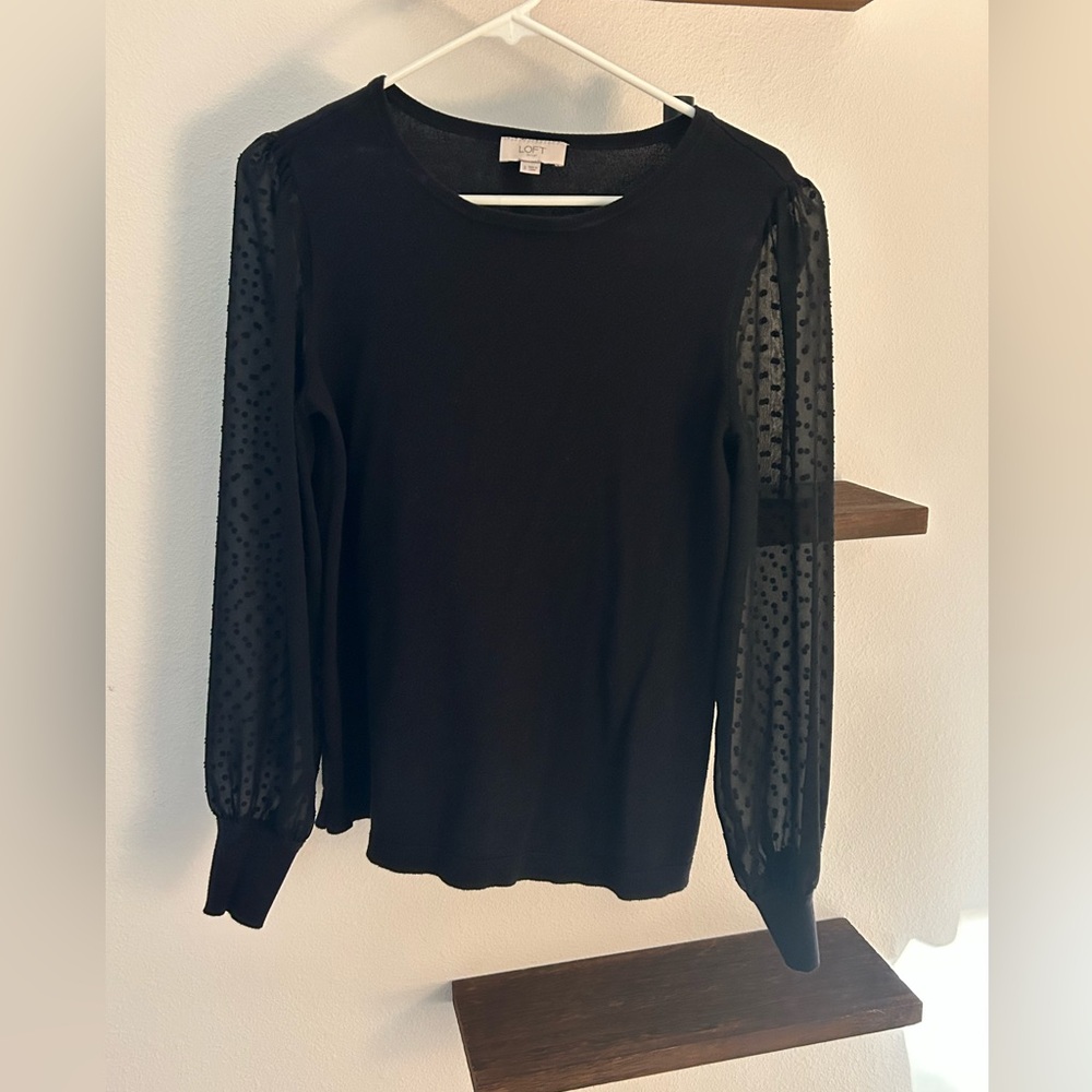 Women’s LOFT sweater with light sleeves.